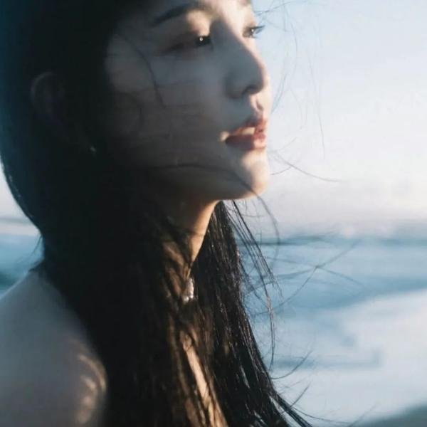 女鬼来敲门